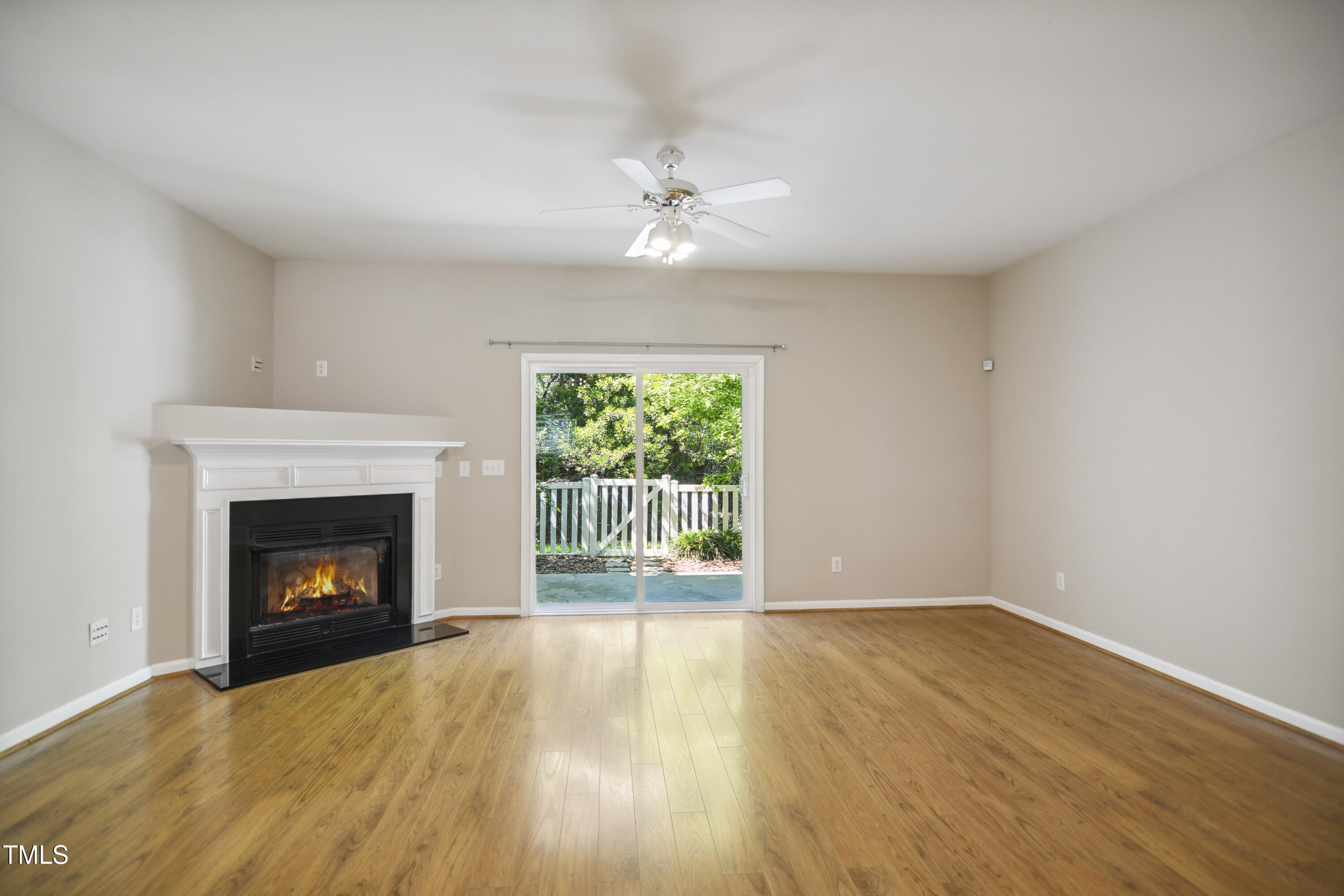 2207 Banks Hill Row Road Raleigh, NC 27614 - Photo 4 of 24 04