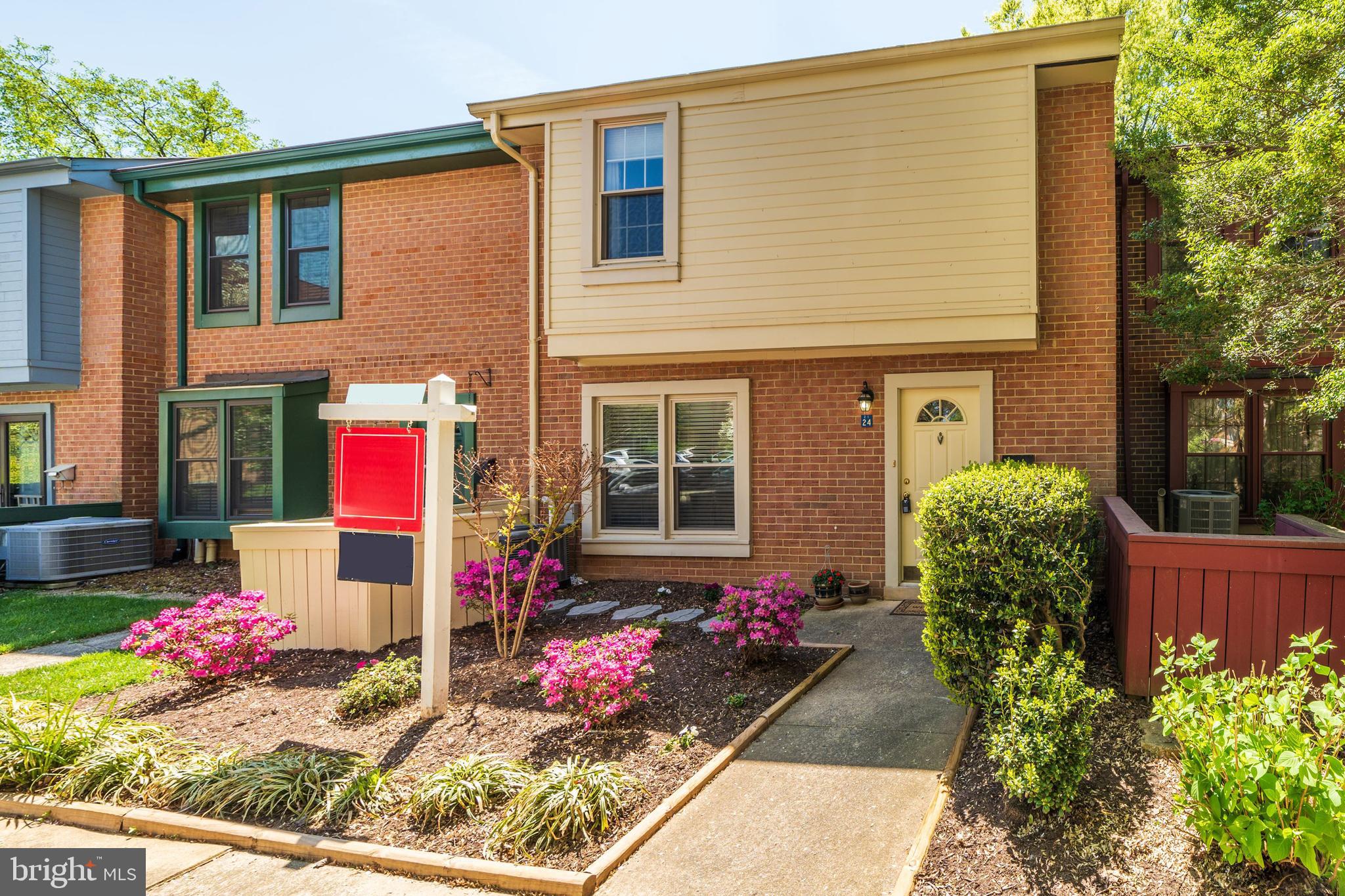 2124 Golf Course Drive Reston, VA 20191 - Photo 1 of 35 Gallery Image 1