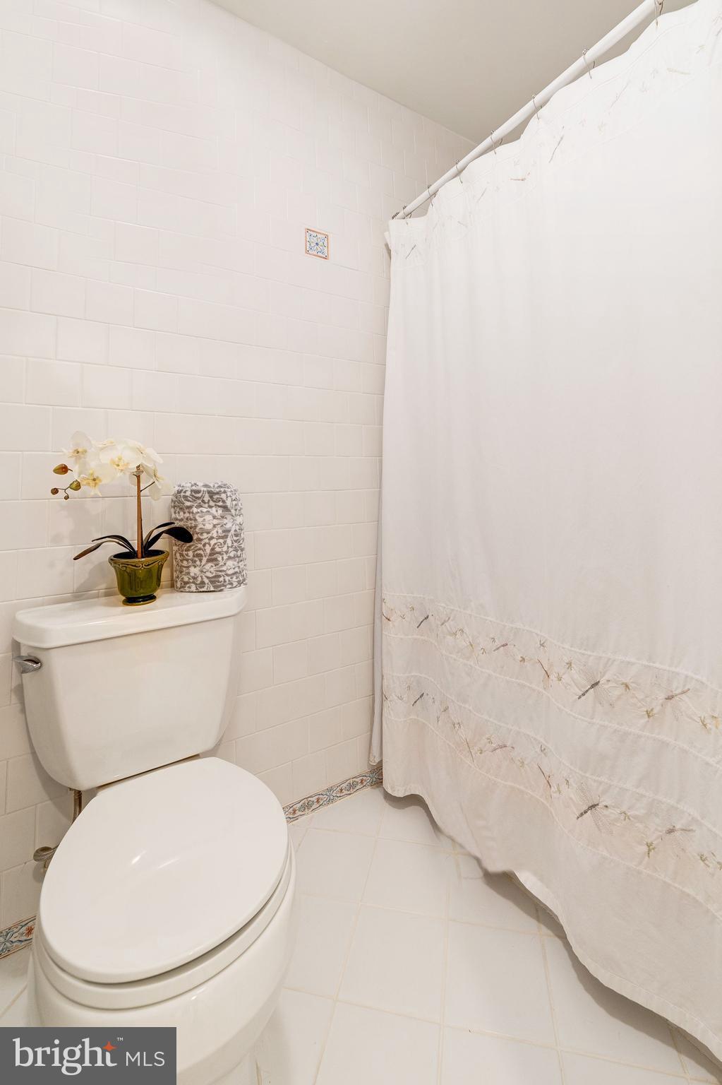 2124 Golf Course Drive Reston, VA 20191 - Photo 17 of 35 Gallery Image 17