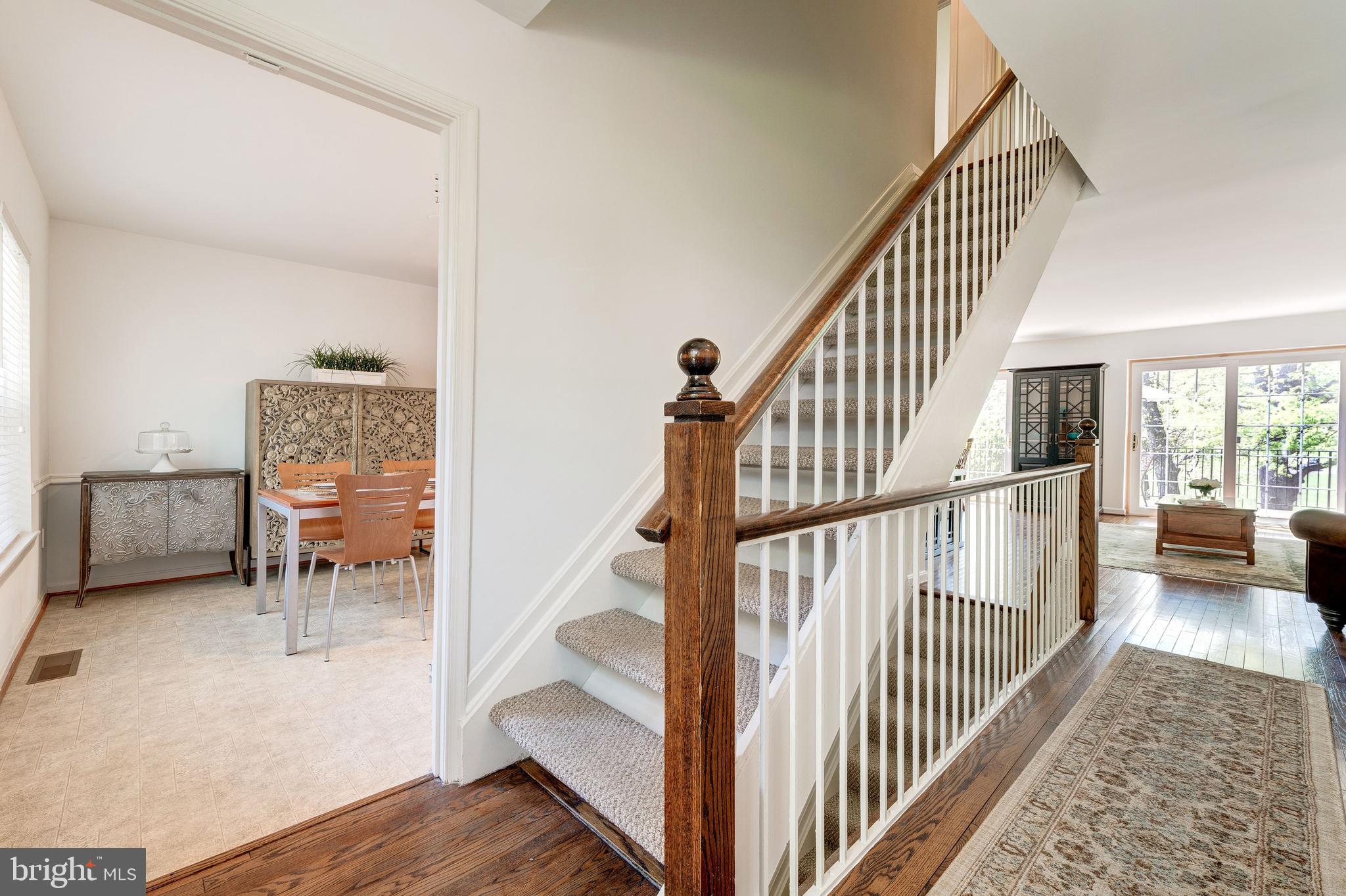 2124 Golf Course Drive Reston, VA 20191 - Photo 3 of 35 Gallery Image 3