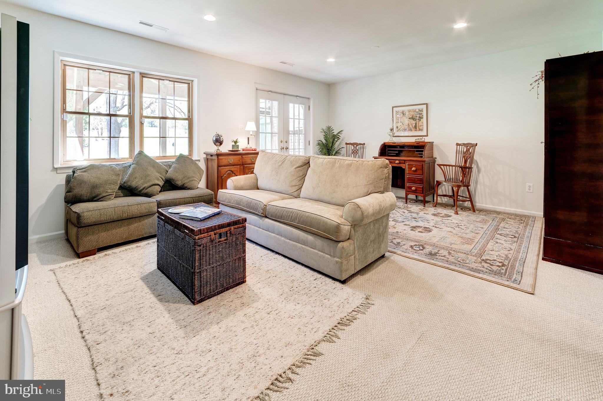 2124 Golf Course Drive Reston, VA 20191 - Photo 23 of 35 Gallery Image 23