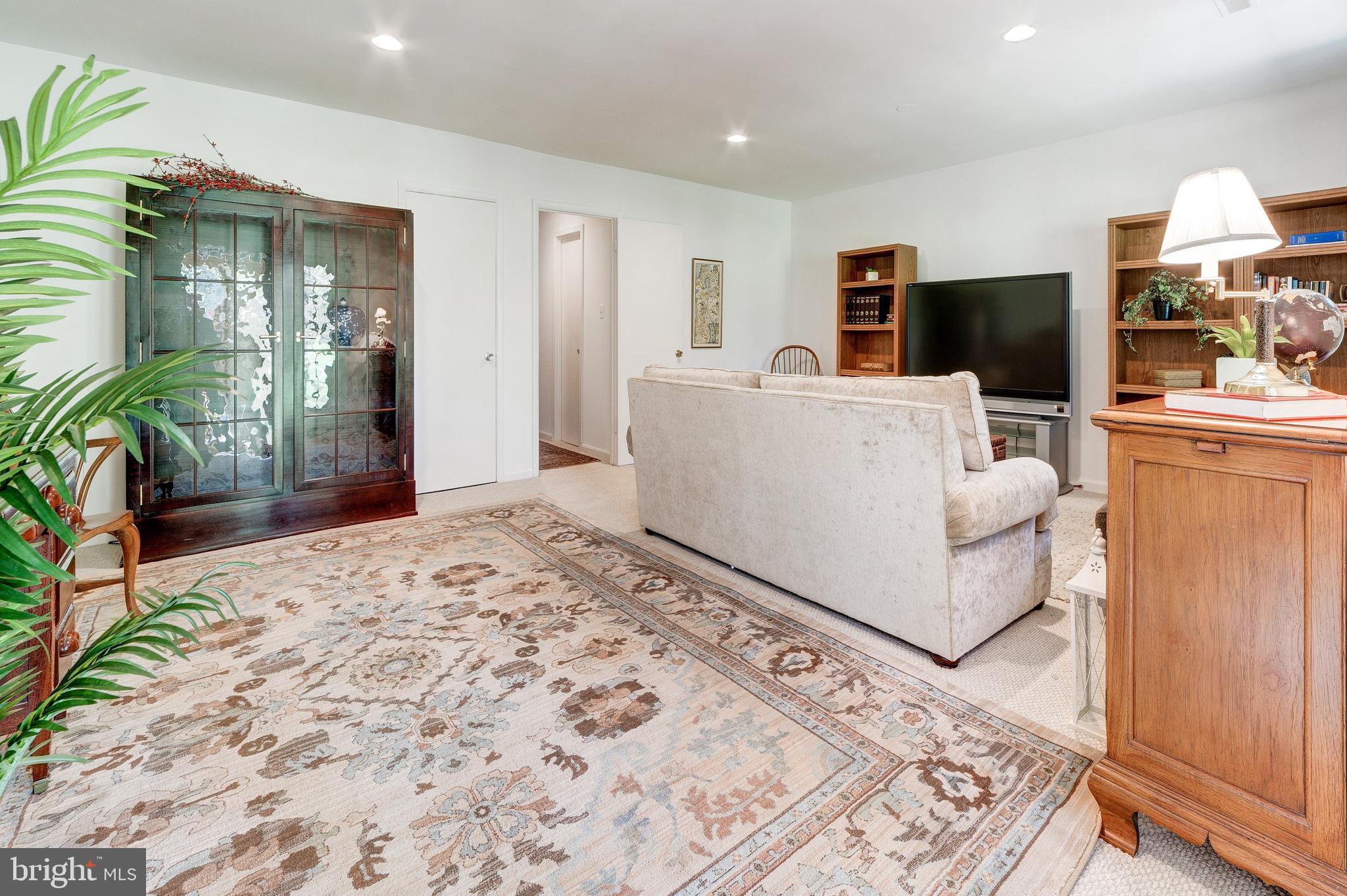 2124 Golf Course Drive Reston, VA 20191 - Photo 25 of 35 Gallery Image 25