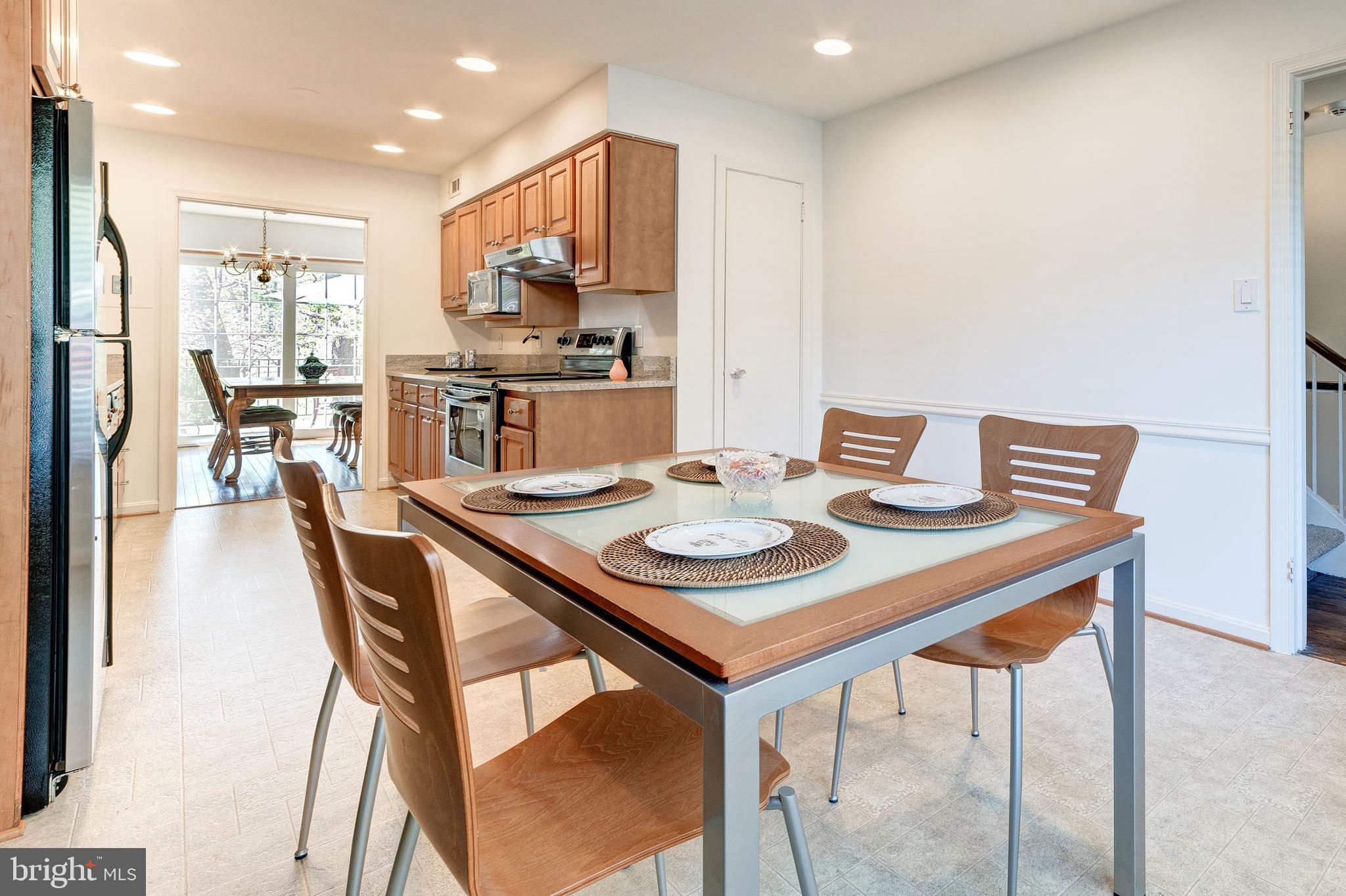 2124 Golf Course Drive Reston, VA 20191 - Photo 8 of 35 Gallery Image 8