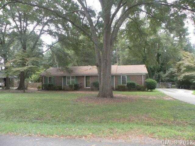 422 Plantation Road Rock Hill, SC 29732 - Photo 1 of 8 Gallery Image 1