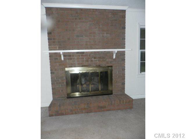 422 Plantation Road Rock Hill, SC 29732 - Photo 5 of 8 Gallery Image 5