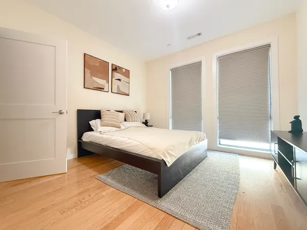 $4,600 | 9 Miner Street, Unit 406, Boston, MA 02215