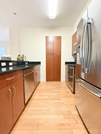 $4,600 | 9 Miner Street, Unit 406, Boston, MA 02215