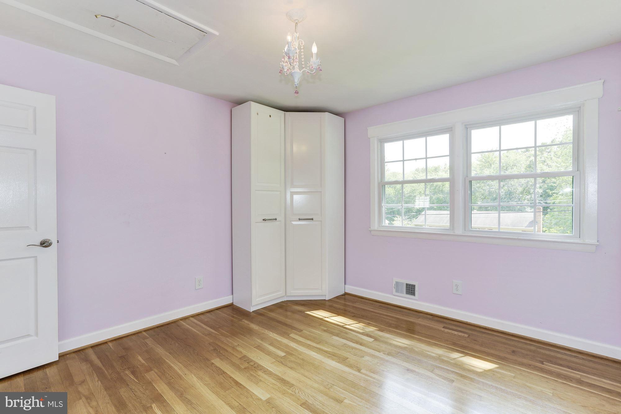 1806 Courtland Road Alexandria, VA 22306 - Photo 23 of 30 Bedroom