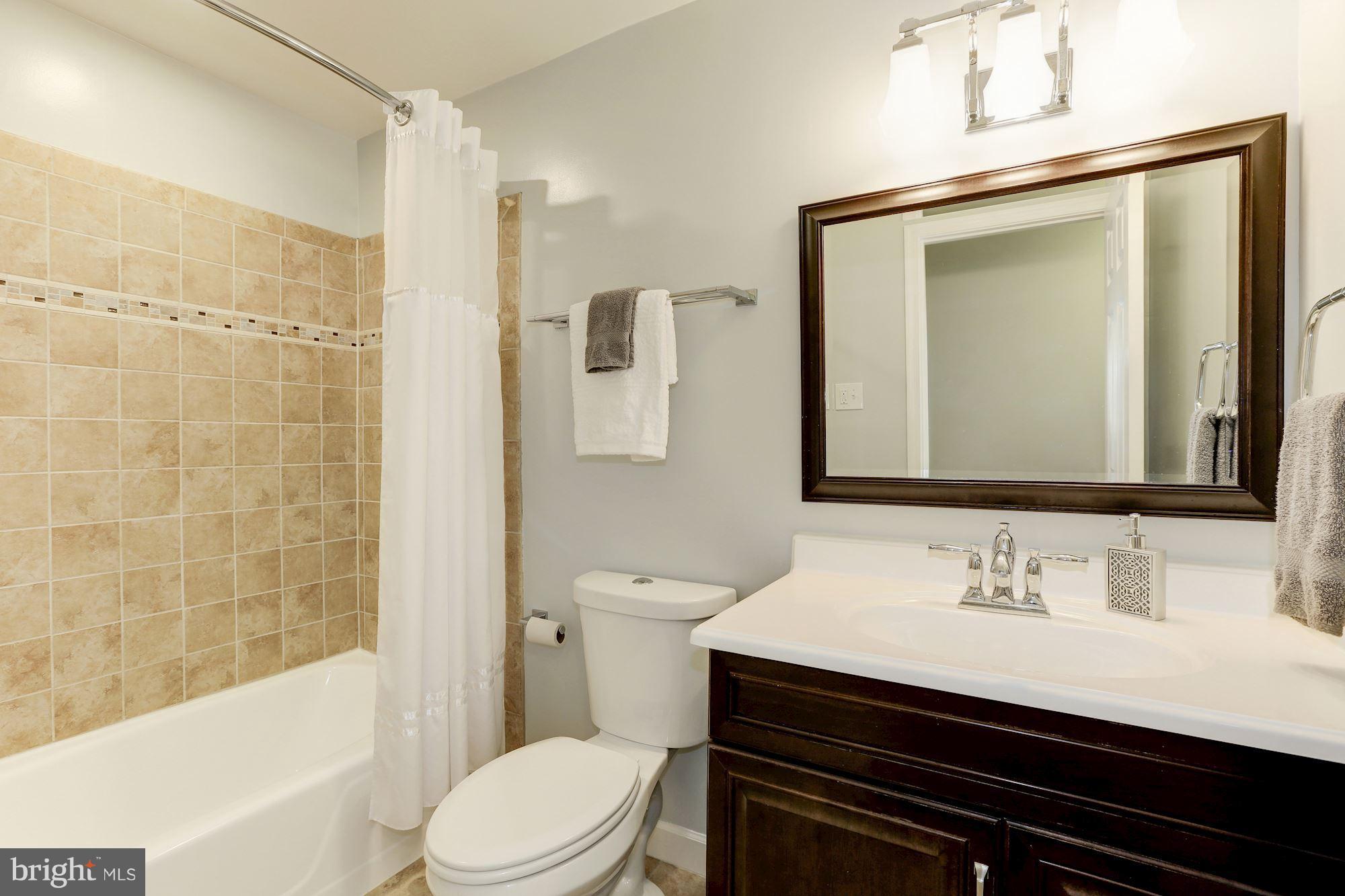 1806 Courtland Road Alexandria, VA 22306 - Photo 24 of 30 Lovely, Remodeled Full Bath