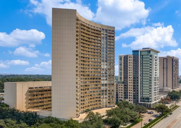 a front view of a building with street view