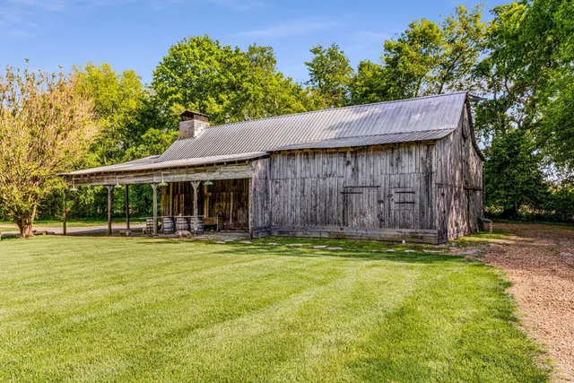 $2,485,000 | 405 Webb Road West, Bell Buckle, TN 37020