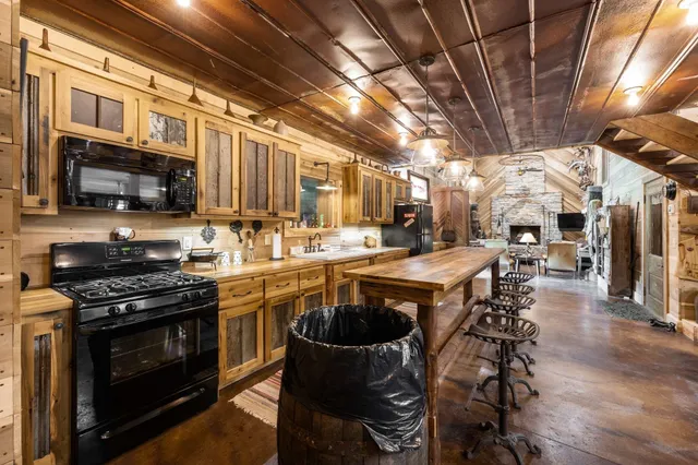 $2,485,000 | 405 Webb Road West, Bell Buckle, TN 37020