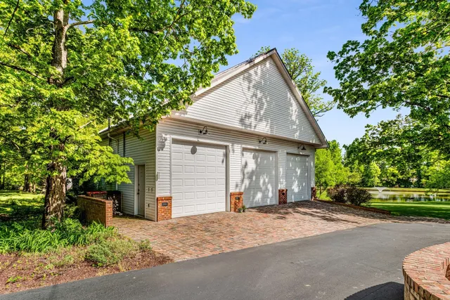 $2,485,000 | 405 Webb Road West, Bell Buckle, TN 37020