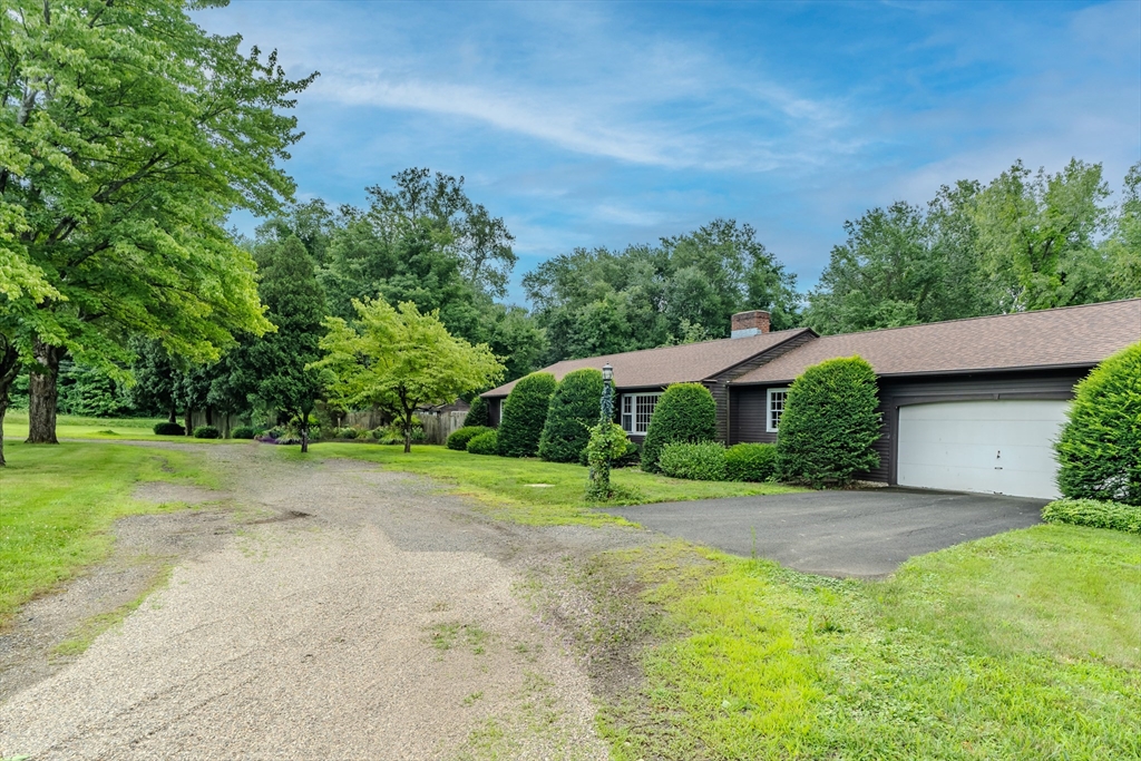 261 Bay Road Hadley, MA 01035 - Photo 14 of 42 Gallery Image 14
