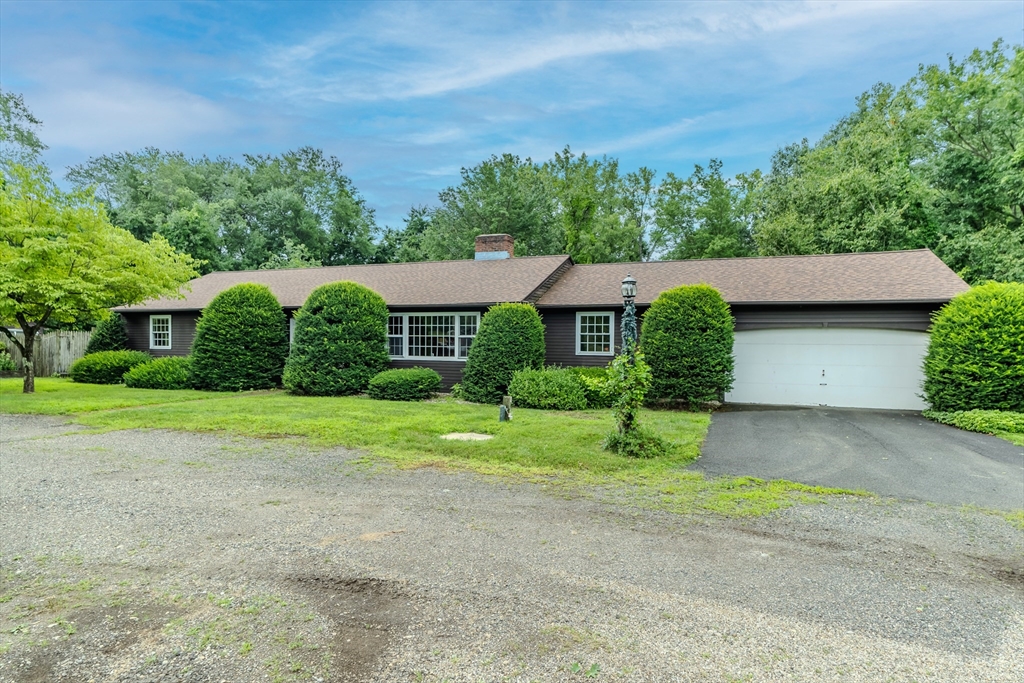 261 Bay Road Hadley, MA 01035 - Photo 15 of 42 Gallery Image 15