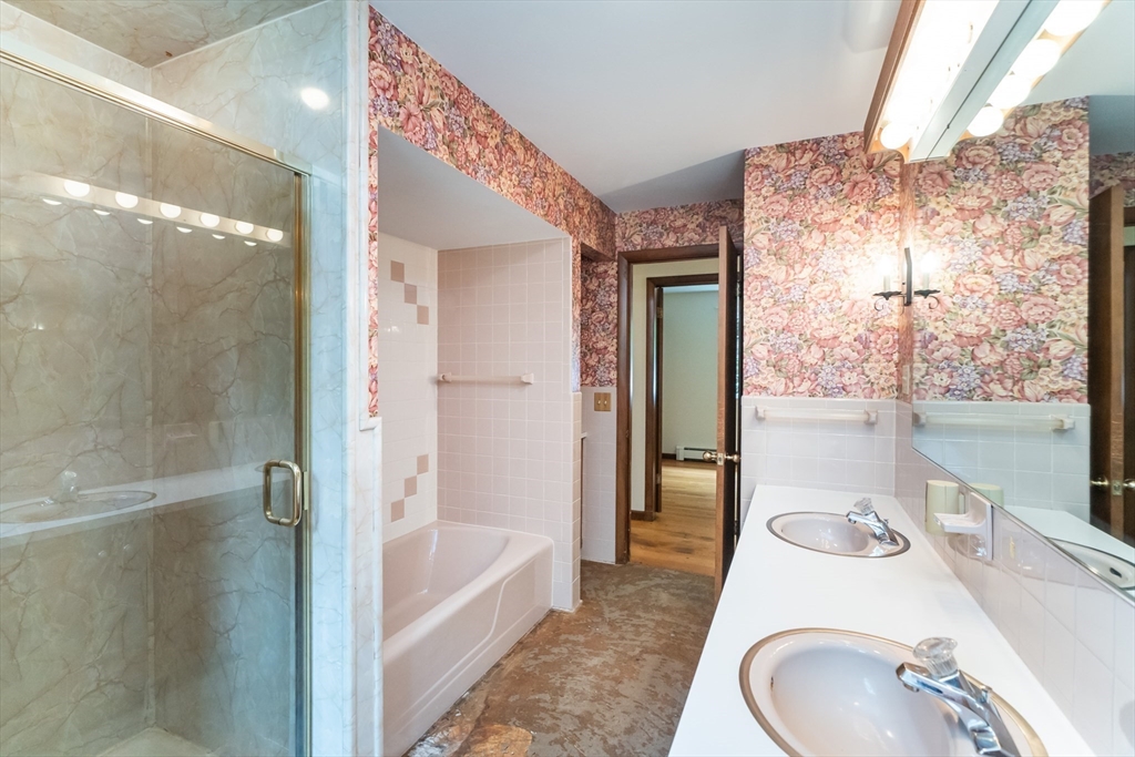 261 Bay Road Hadley, MA 01035 - Photo 34 of 42 Gallery Image 34
