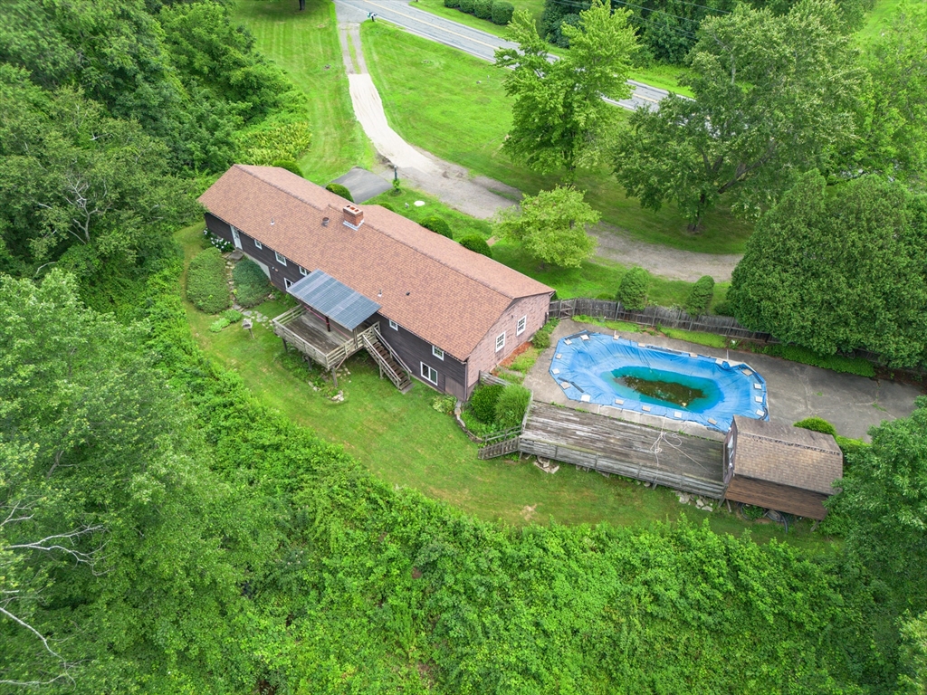 261 Bay Road Hadley, MA 01035 - Photo 4 of 42 Gallery Image 4