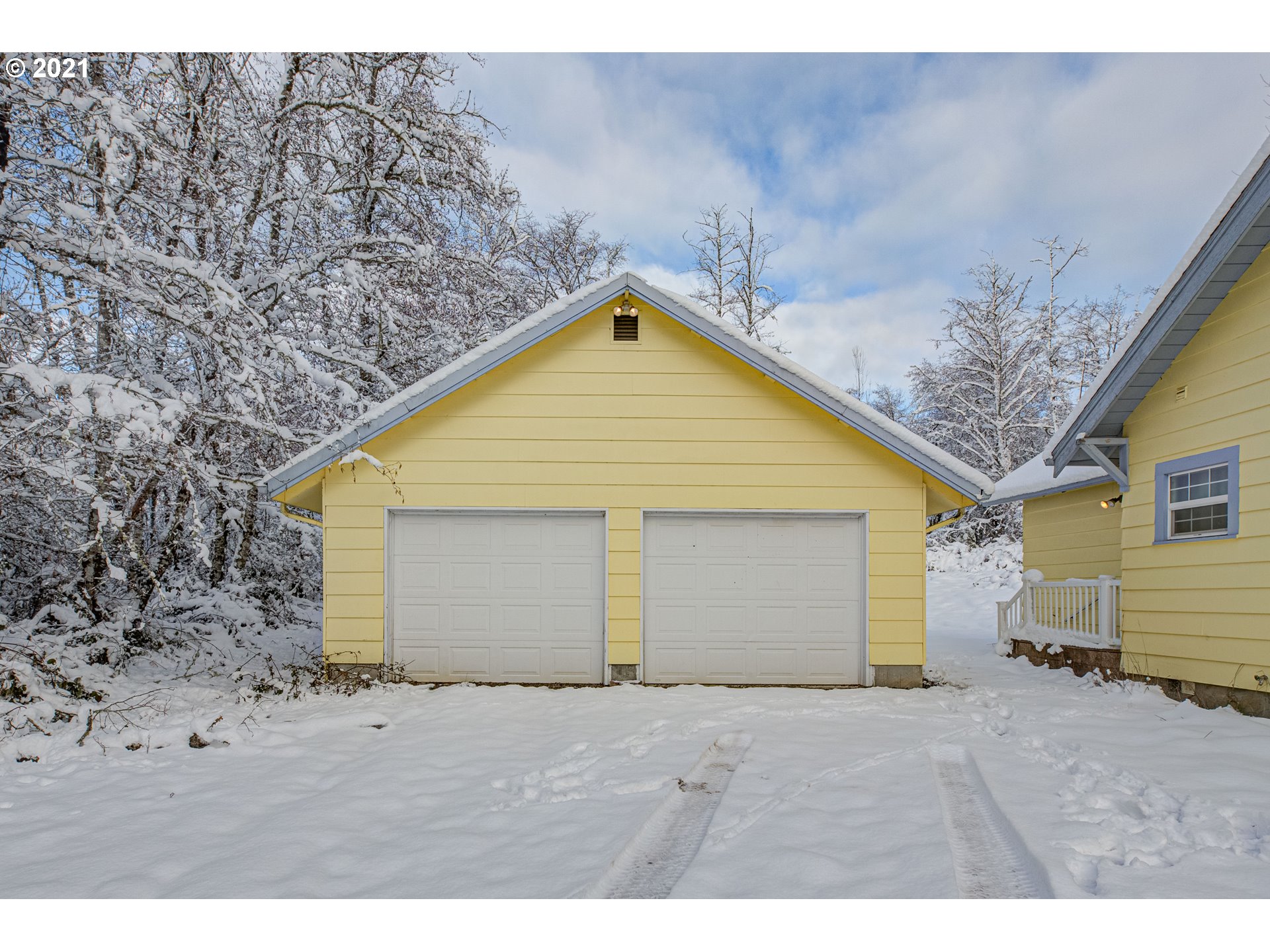 25381 Warren Road Rainier, OR 97048 - Photo 2 of 26