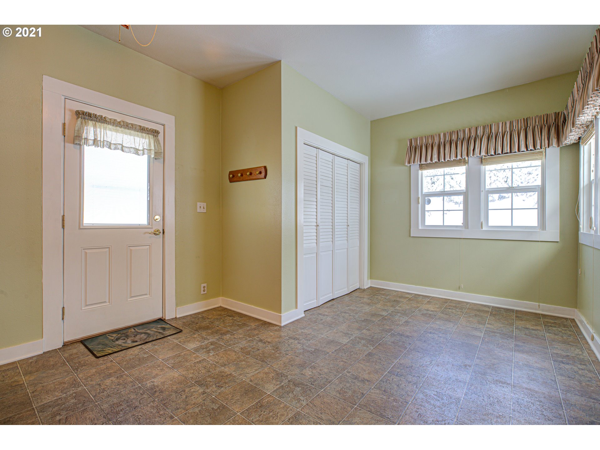 25381 Warren Road Rainier, OR 97048 - Photo 15 of 26