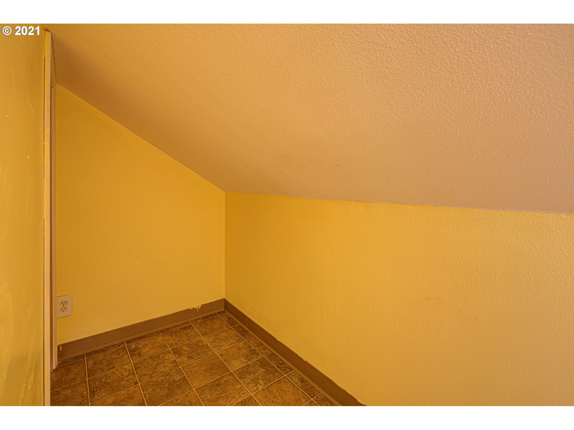 25381 Warren Road Rainier, OR 97048 - Photo 22 of 26