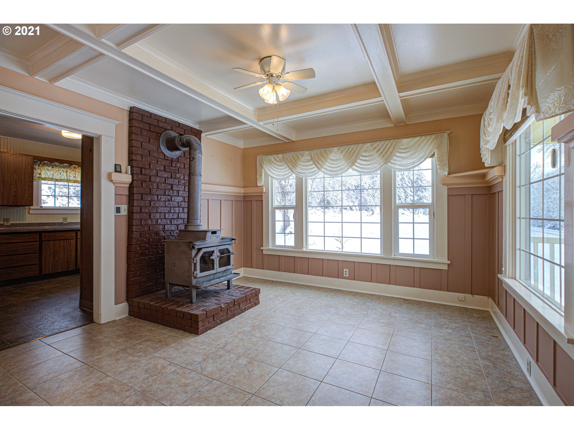 25381 Warren Road Rainier, OR 97048 - Photo 5 of 26