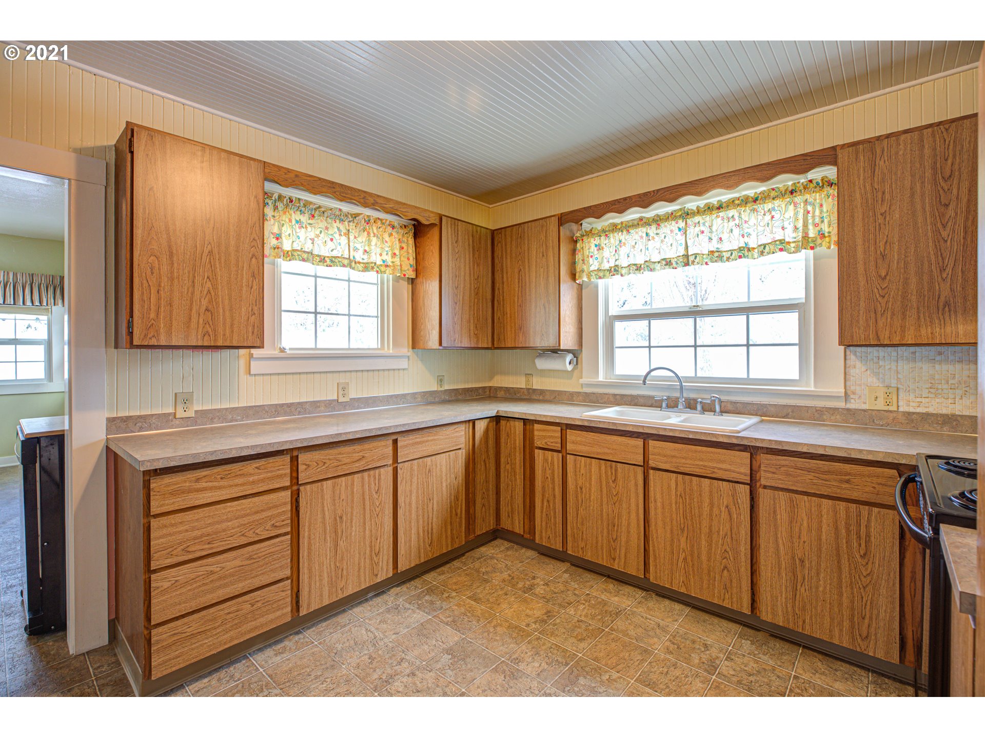 25381 Warren Road Rainier, OR 97048 - Photo 10 of 26