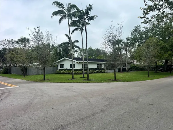 $7,600 | 7340 Southwest 105th Terrace, Pinecrest, FL 33156