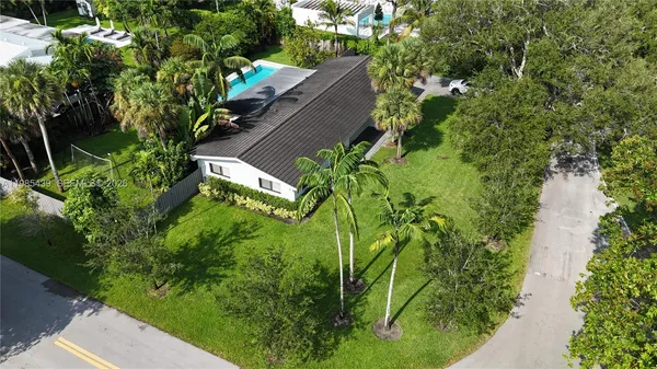 $7,600 | 7340 Southwest 105th Terrace, Pinecrest, FL 33156