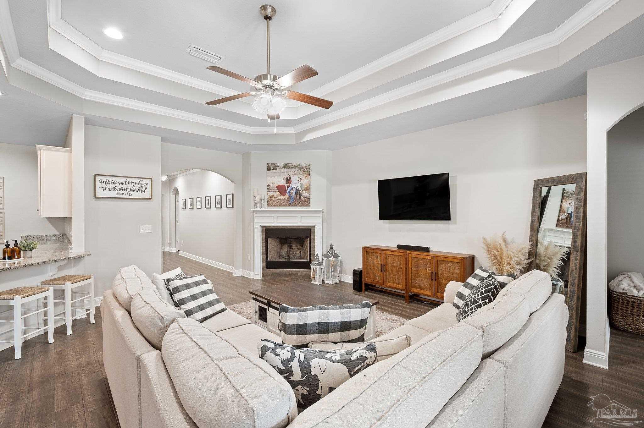 2690 Tulip Hill Road Pace, FL 32571 - Photo 8 of 44 Gallery Image 8
