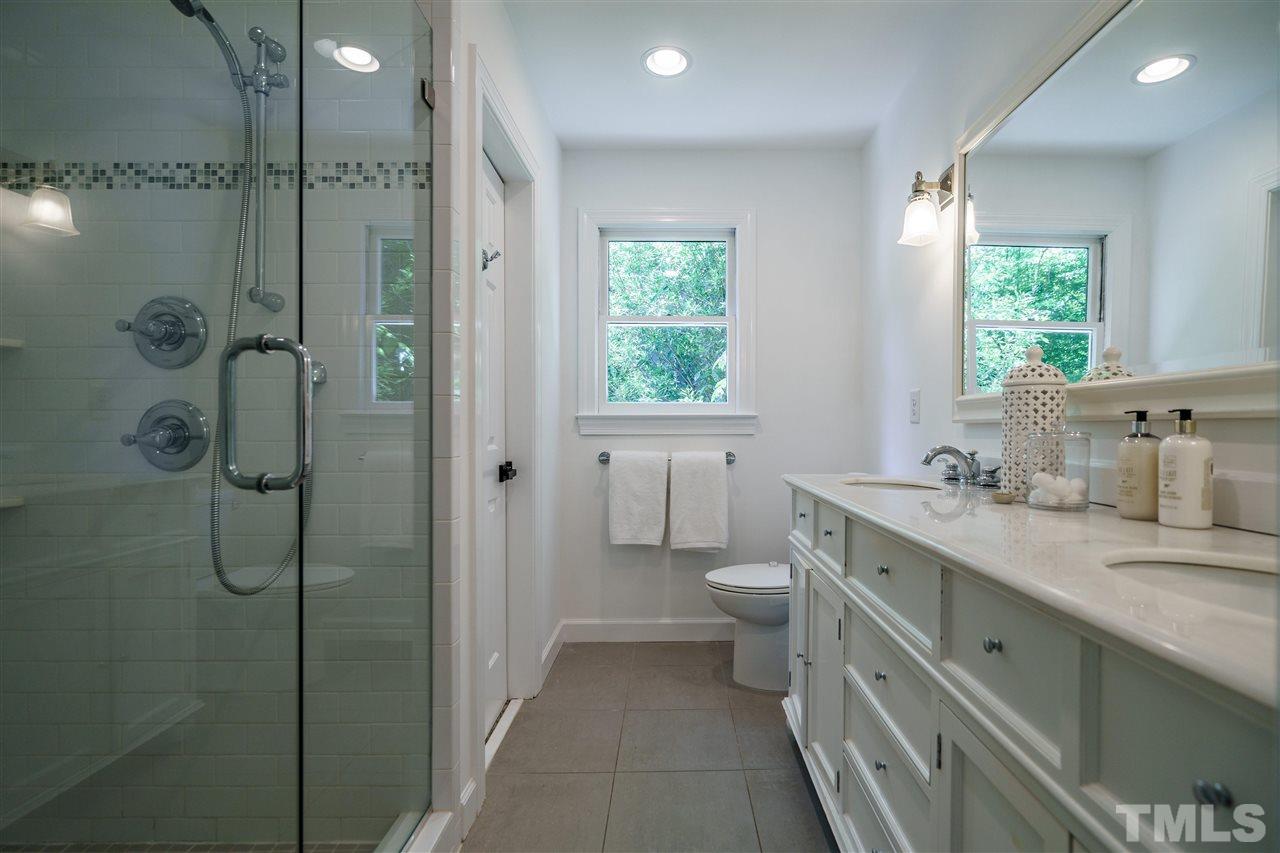 2224 Oxford Road Raleigh, NC 27608 - Photo 14 of 20