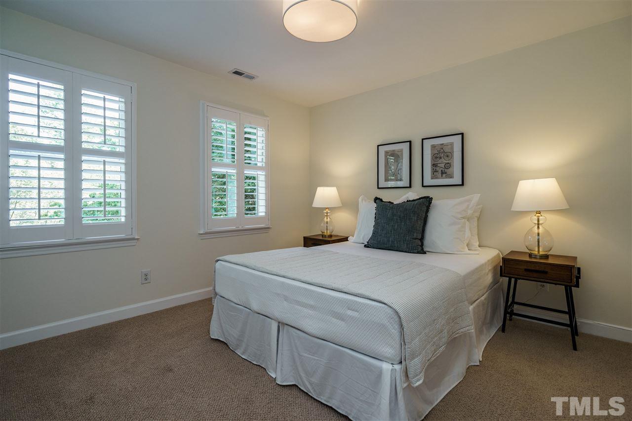 2224 Oxford Road Raleigh, NC 27608 - Photo 17 of 20