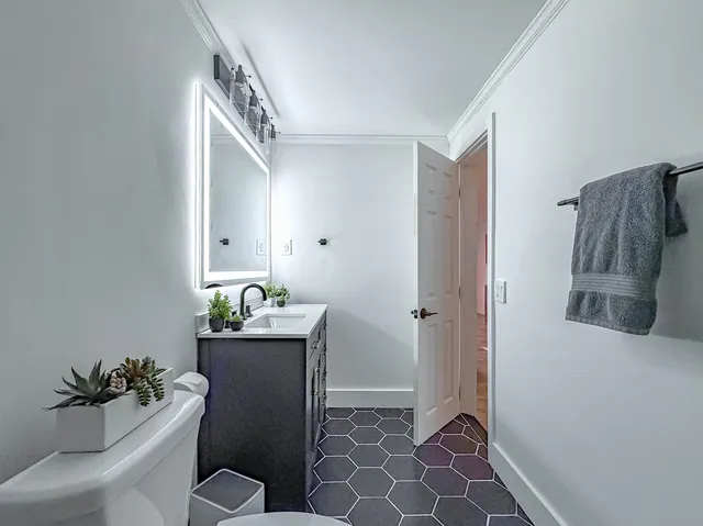 $265,000 | 405 Dunwoody Street, Unit 1, Tallahassee, FL 32304