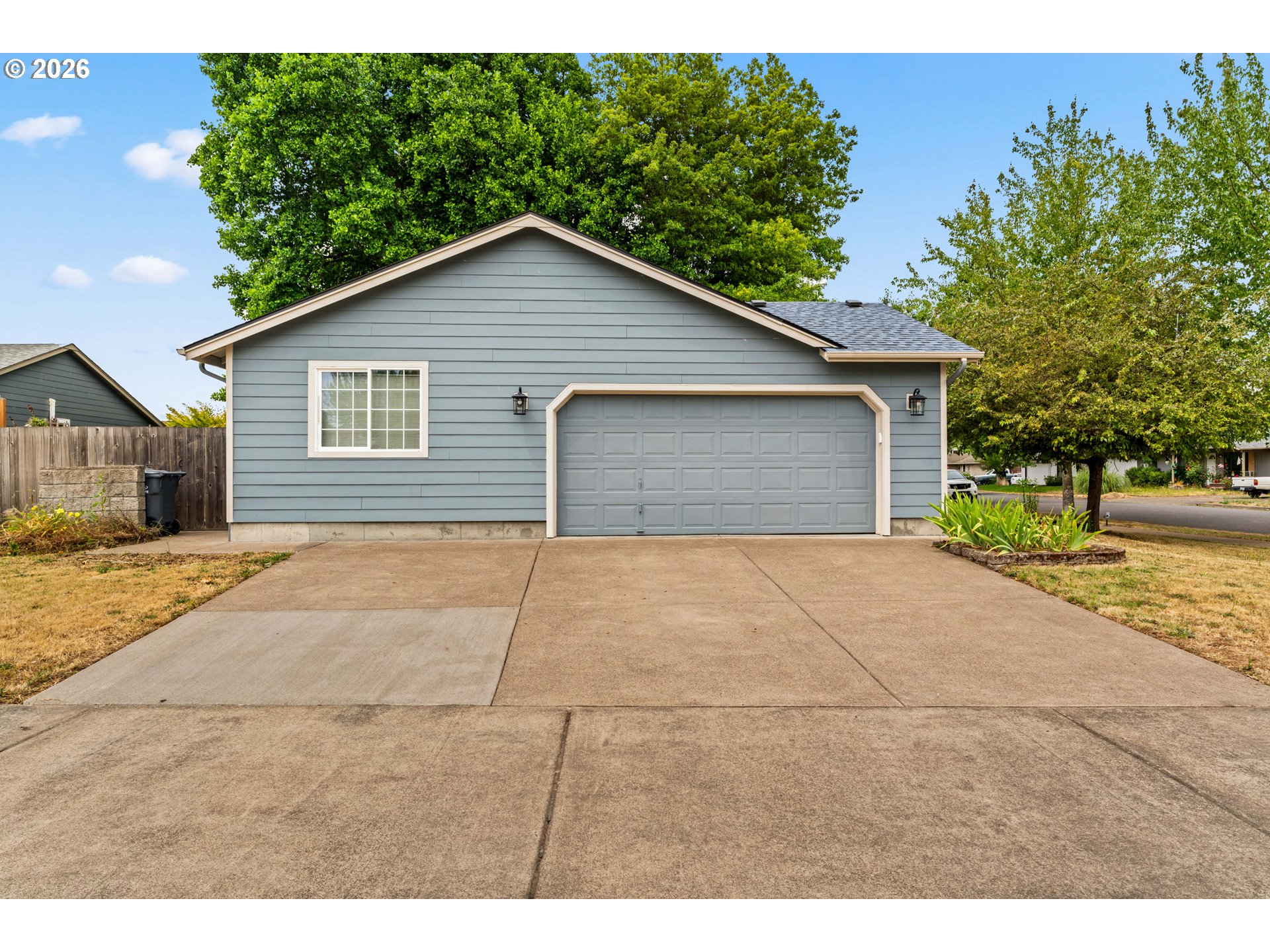 2484 Melrose Loop Eugene, OR 97402 - Photo 27 of 29