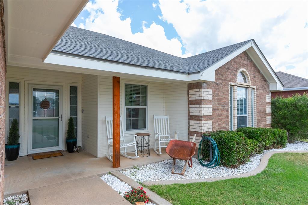190 Cotton Candy Road Abilene, TX 79602 - Photo 3 of 37