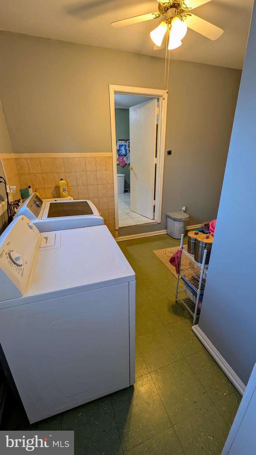 148 Cardinal Road Chalfont, PA 18914 - Photo 28 of 32 Mud room off Kitchen