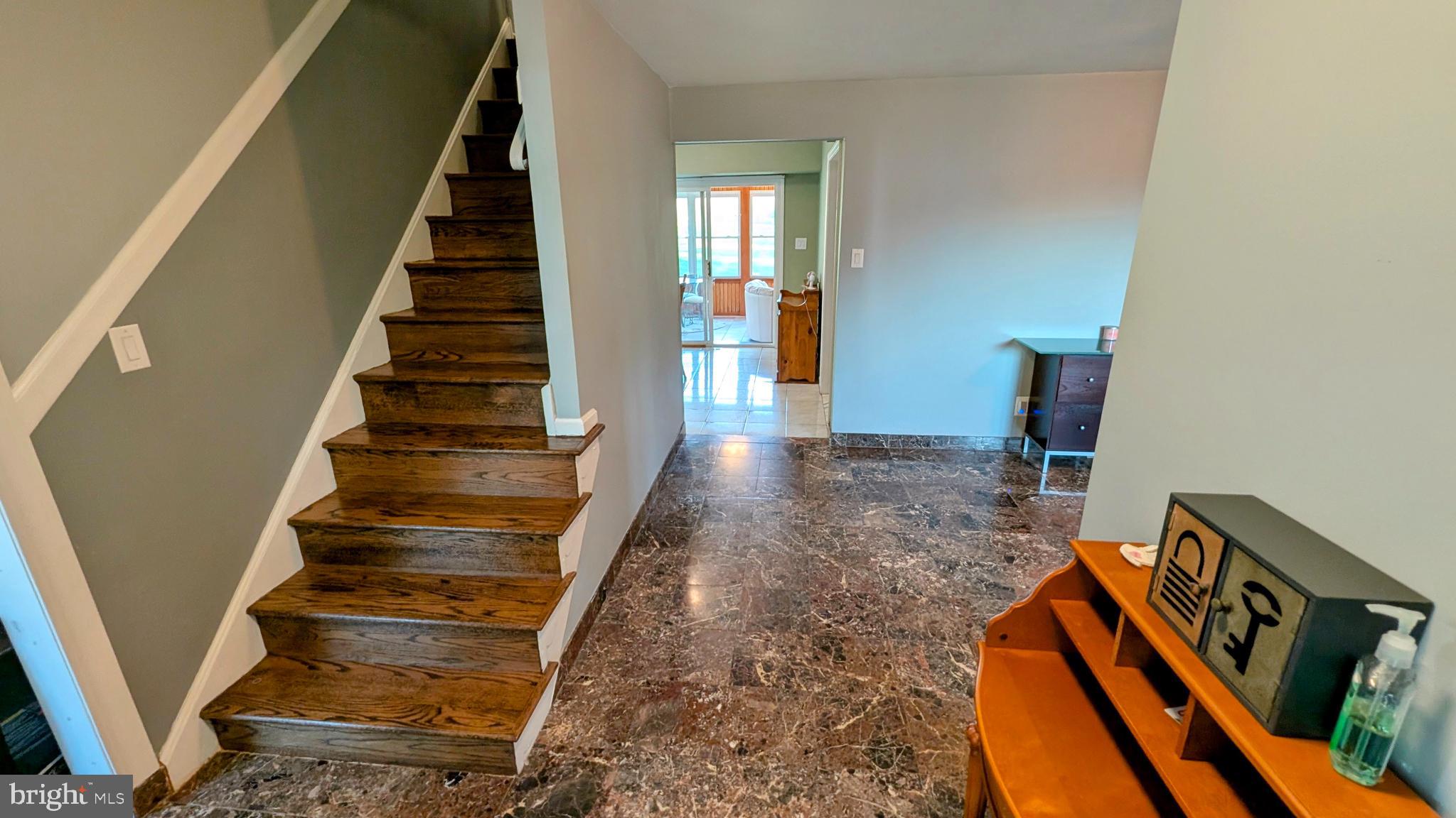 148 Cardinal Road Chalfont, PA 18914 - Photo 6 of 32 Foyer to Living Room