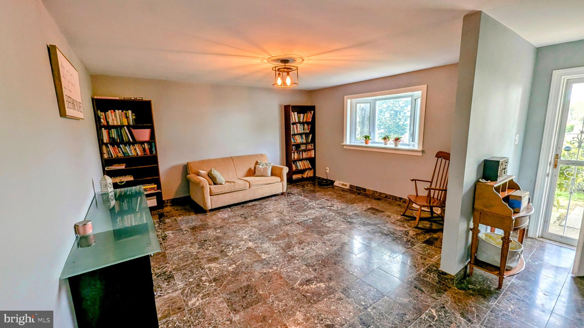 148 Cardinal Road Chalfont, PA 18914 - Photo 7 of 32 Living Room
