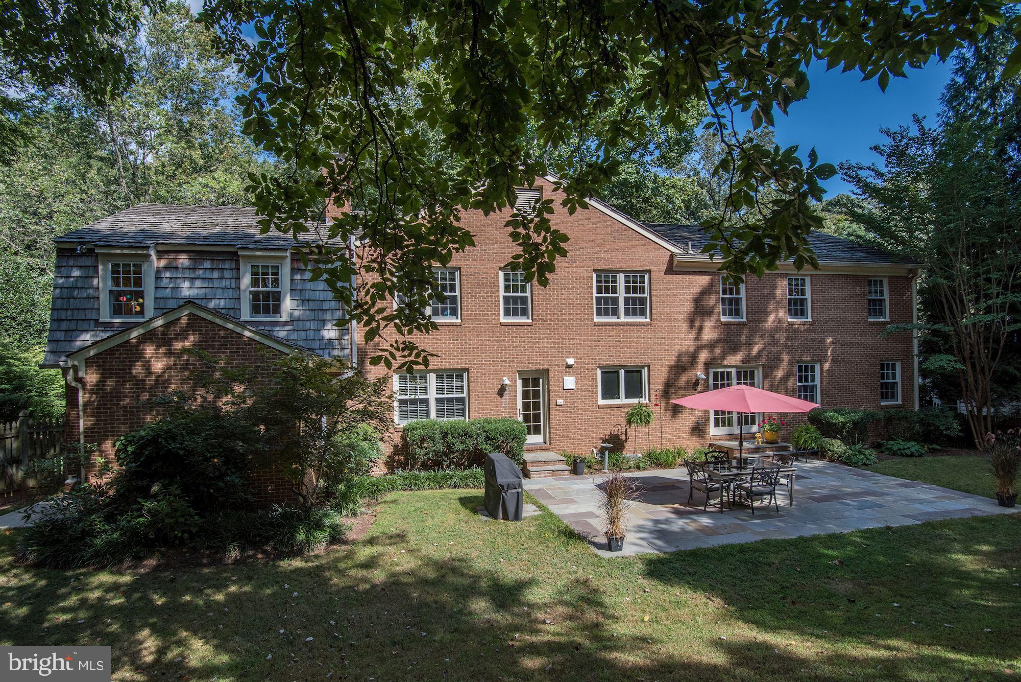 7708 River Falls Drive Potomac, MD 20854 - Photo 2 of 32