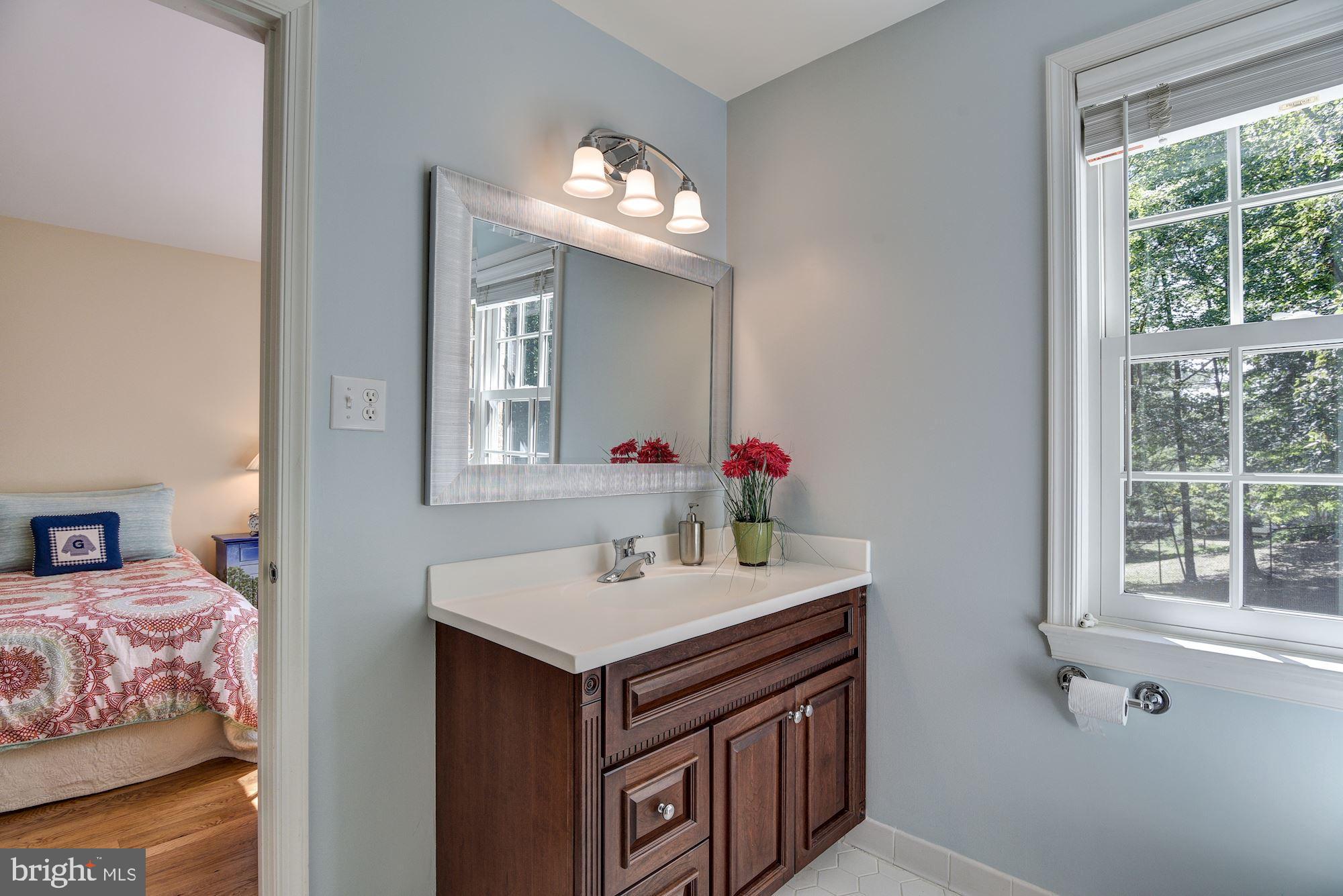 7708 River Falls Drive Potomac, MD 20854 - Photo 19 of 32