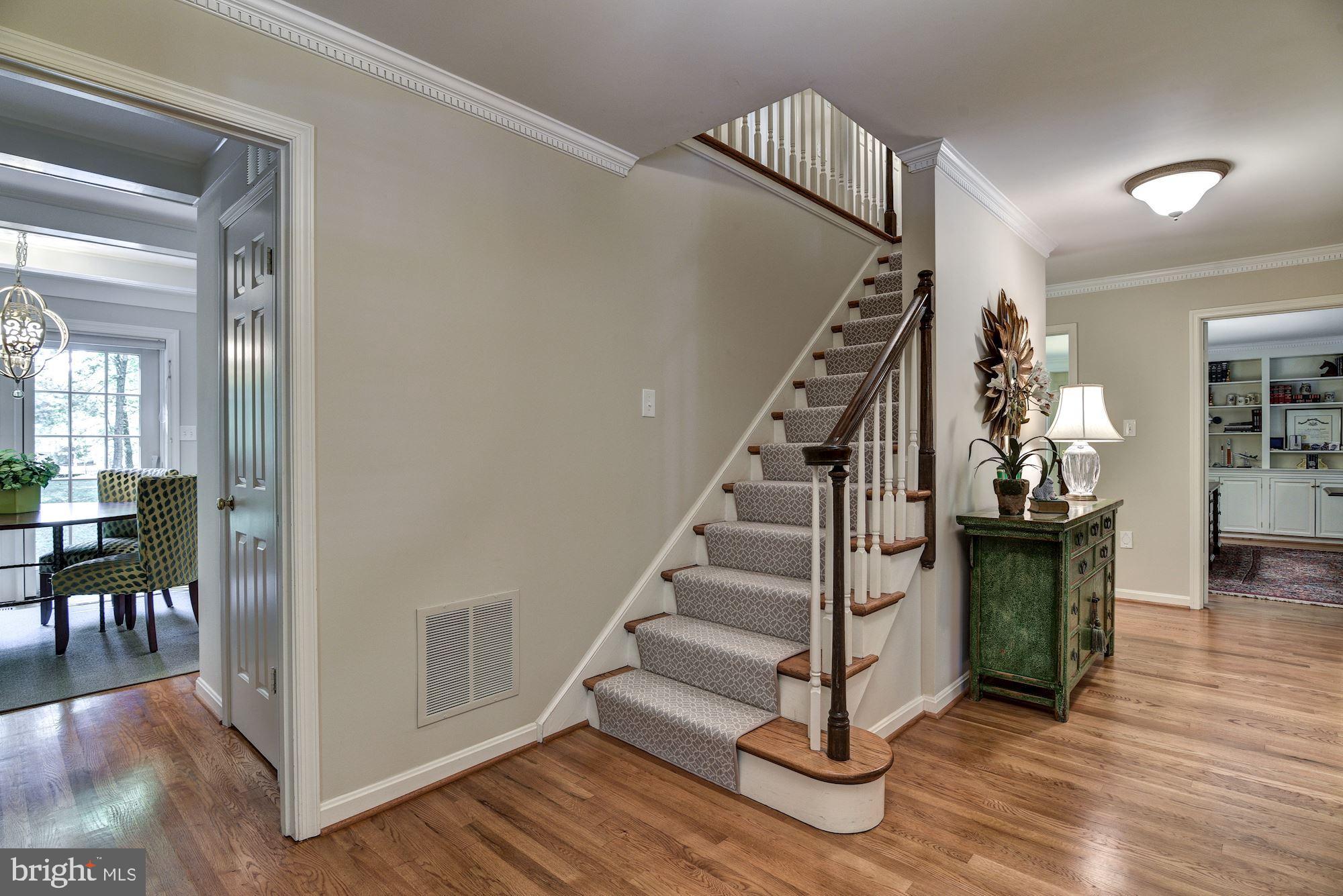 7708 River Falls Drive Potomac, MD 20854 - Photo 4 of 32