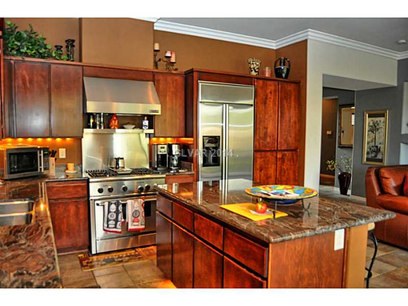 10 Mohansic Road Henderson, NV 89052 - Photo 16 of 21 Kitchen.