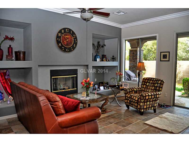 10 Mohansic Road Henderson, NV 89052 - Photo 5 of 21 Living Room.