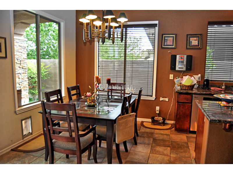 10 Mohansic Road Henderson, NV 89052 - Photo 9 of 21 Dining Room.