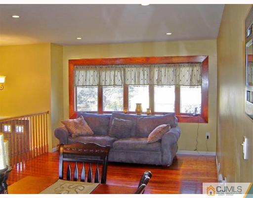 556 Line Road Hazlet, NJ 07730 - Photo 4 of 9 Gallery Image 4