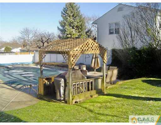 556 Line Road Hazlet, NJ 07730 - Photo 9 of 9 Gallery Image 9