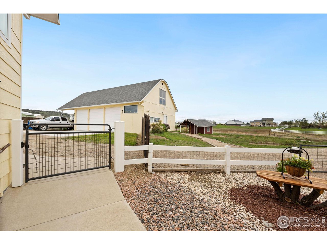 5100 Glen Drive Berthoud, CO 80513 - Photo 32 of 40 a view of a terrace with wooden floor