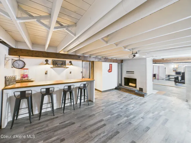 $479,900 | 305 1st Street, Pinehurst, ID 83850