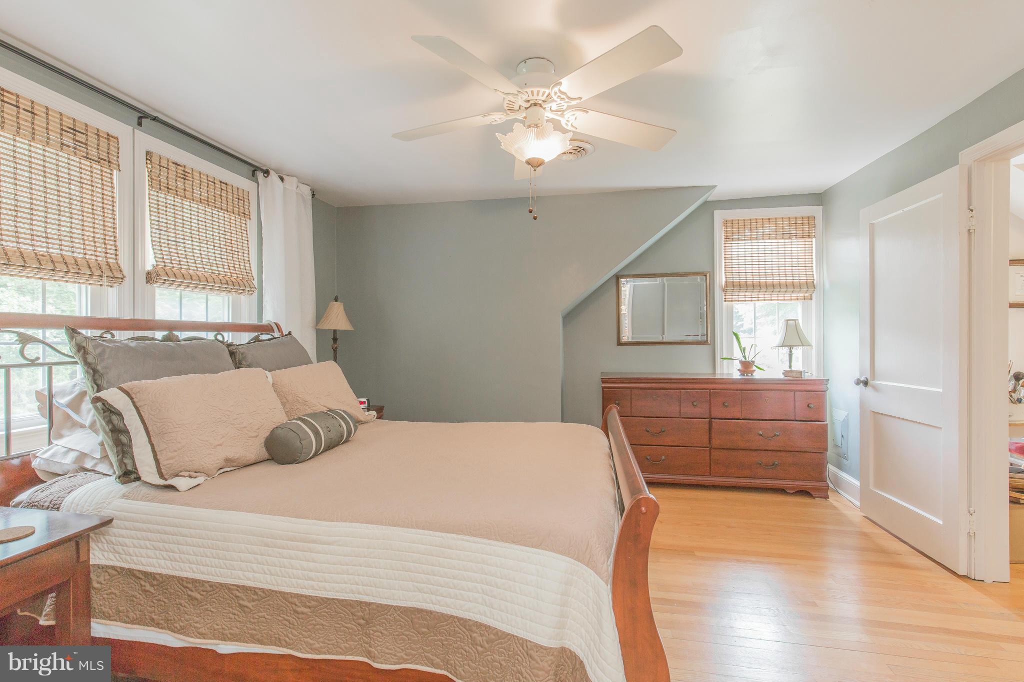 10935 Riverview Road Fort Washington, MD 20744 - Photo 16 of 30 Beautiful hardwood floors