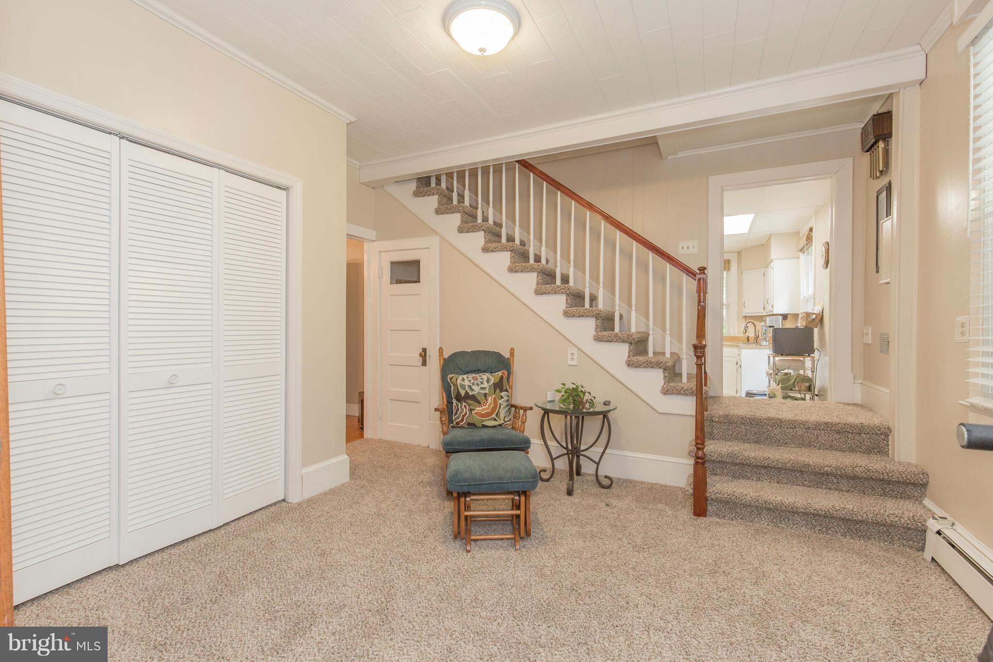 10935 Riverview Road Fort Washington, MD 20744 - Photo 10 of 30 Sitting room off main entrance