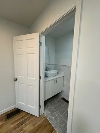 a view of utility room